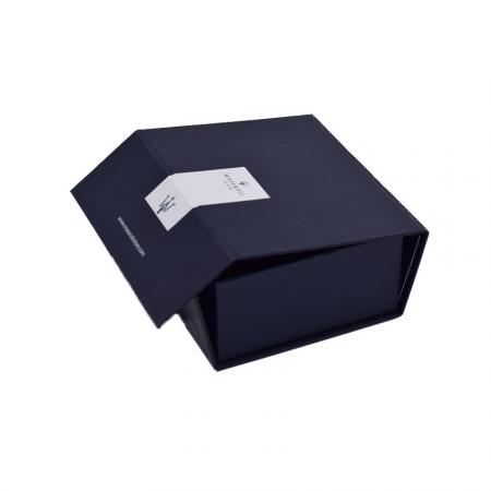 collapsible gift box